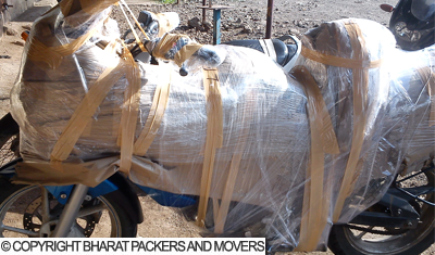 packing of yamaha fazer in our bike transport process packing of yamaha fazer in our bike transport process